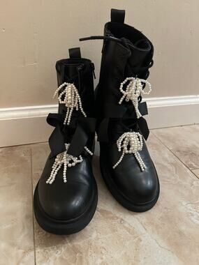 Zara Black Pearl Bow Combat Boots W Sz 6 Lace Up Ribbon Lug Sole Goth Coquette